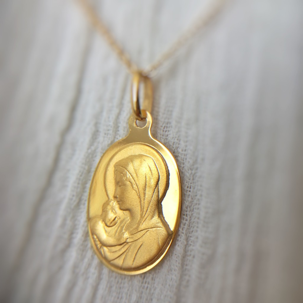 Médaille Vierge à l'enfant Ovale Or Jaune 375 Ref. 47494